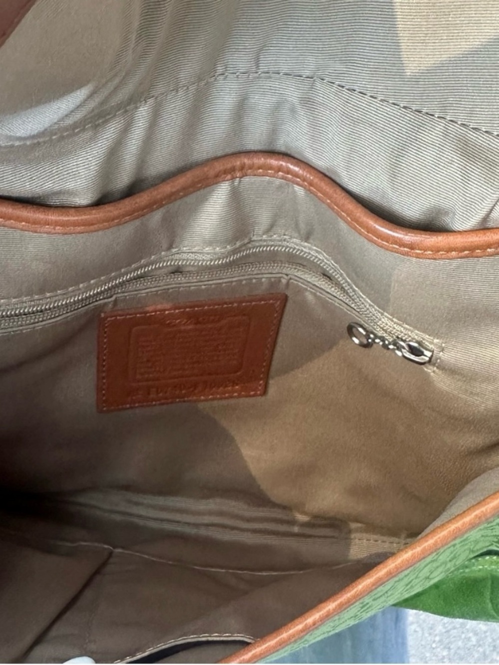 Vintage rare coach soho shoulder bag. - Picture 4 of 6